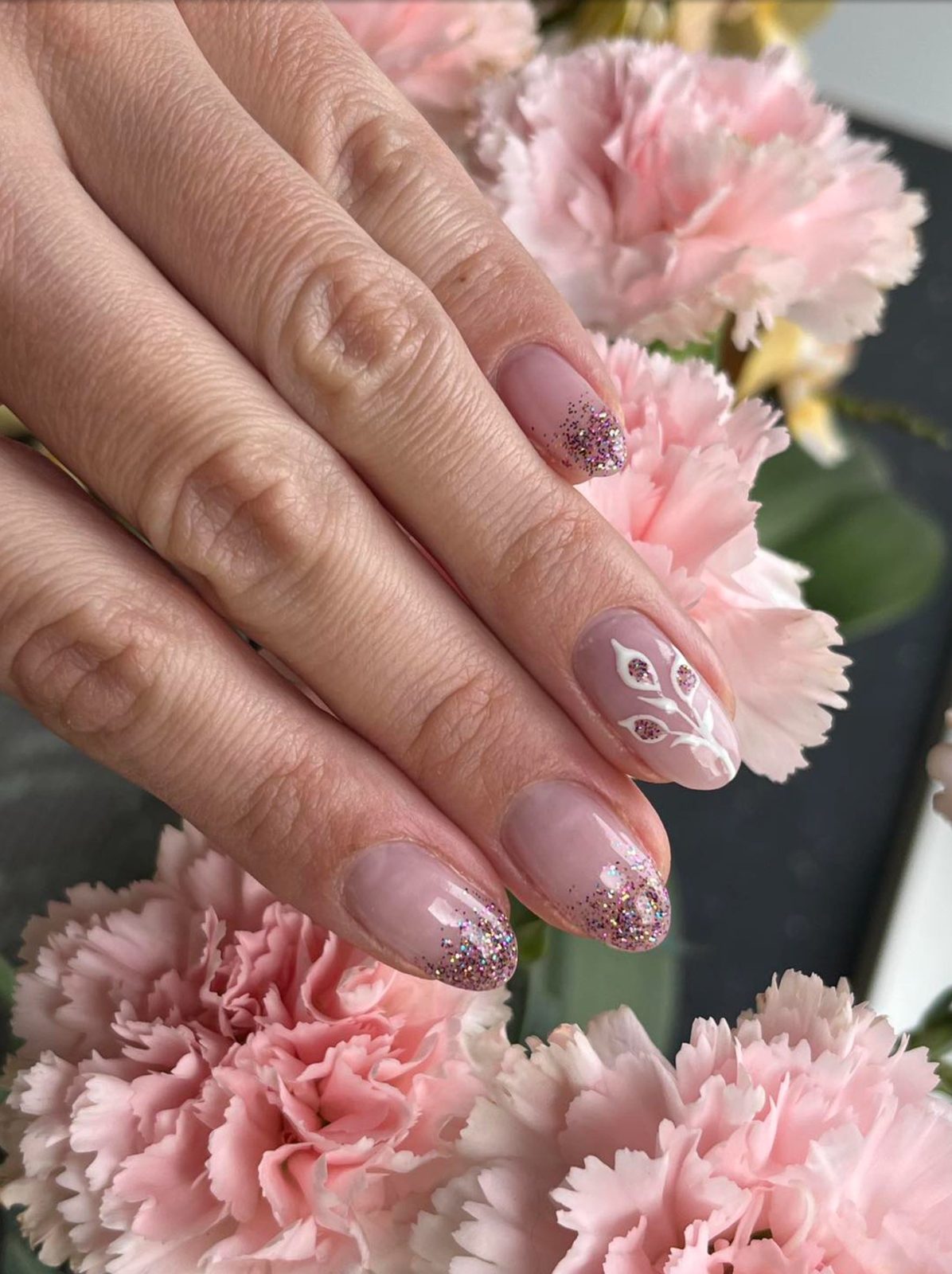 Elegant negle design hos Angel Nails DK